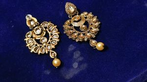Beautiful Gold Pearl Earrings