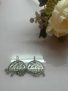 Black Stone Jhumka Earrings