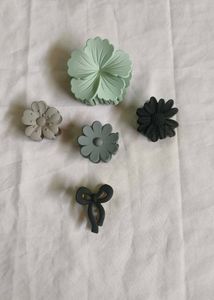 Cute Floral Claw Clips Set