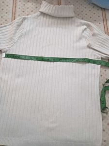 Elegant Cream Turtleneck Sweater