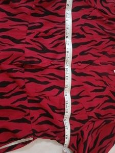 Chic Red Tiger Print Dress