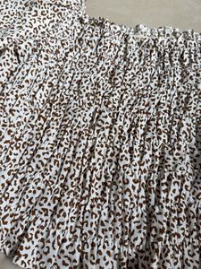 Chic Leopard Print Smocked Top