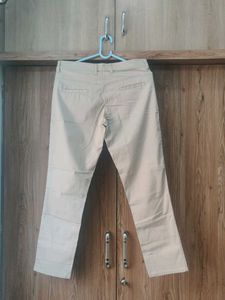 Arrow New York Trousers in Size 30