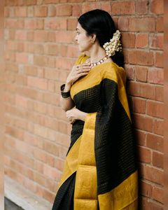 Elegant Black &amp; Gold Saree
