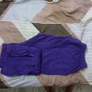 purple leggings