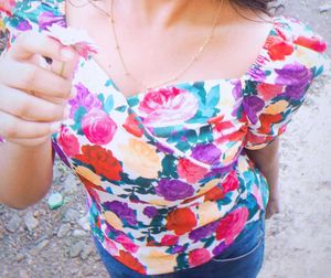 Vibrant Floral Print Puff Sleeve Top