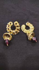 wine colour stone stylish earings