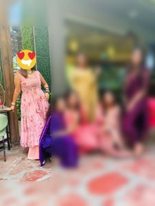 Chic Pink Floral Kurta Set with Sequins