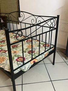 BLACK METAL SOFA, WITHOUT MATTRESS