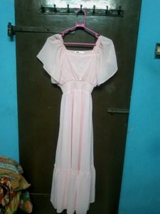 Flowy Pink Maxi Dress with Flutter Sleeves
