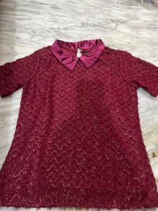 Chic Textured Berry Top with Peter Pan Collar