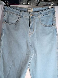 Wrangler Light Wash Denim Jeans