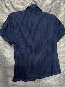 Chic Navy Striped Button-Up shirt