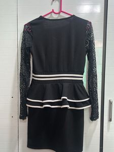 Elegant Black Lace Sleeve Dress