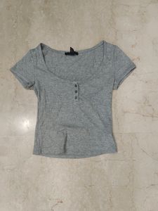 Very Cute Fitted Grey Top