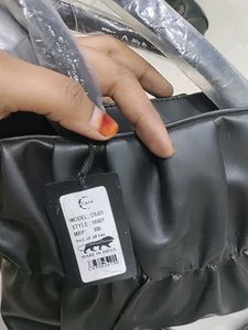 Chic Gathered Black Handbag