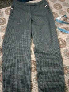 Chic Houndstooth Trousers