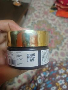 2 Face Masks - Good Vibes &amp; Innisfree
