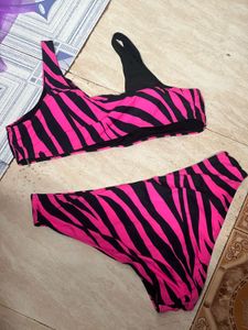 Negotiable, SHEIN 4XL Plus Size One-Shoulder
