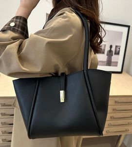 Chic Pu Leather Tote Bag