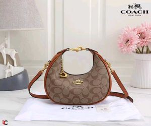Coach jonie slingbags