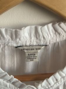 American eagle- White Puff Sleeve Blouse