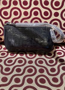 Completely New Chic Black Croc Embossed Bag