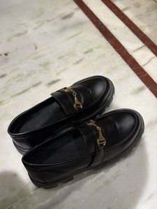women black moccasins