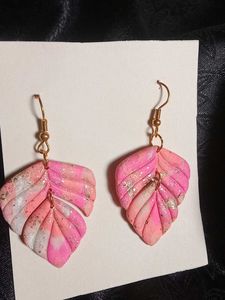 Leaf Earrings - Pink &amp; White