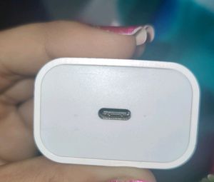 Apple  USB C. 20w Power Adapter. New With Tag