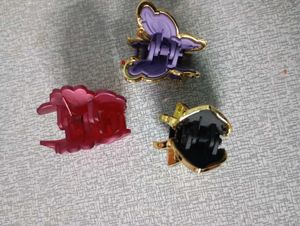 Charming Butterfly &amp; Flower Brooch Set