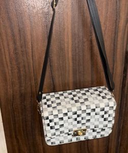 checks pattern sling back