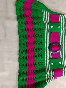 Size --3-4yrs Old Kids Girls,,Winter Top ,, It's N