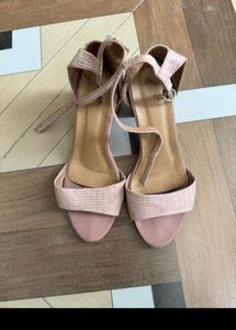 Heels ( Read Description Before Droping Offer)
