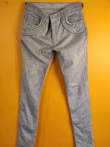 Pocket Embroided Jeans