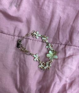 Charming Flower Charm Bracelet y2k