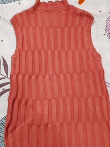 Sleeveless Ribbed Turtleneck Top