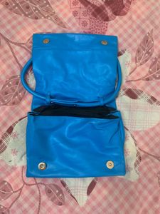 Vibrant Blue Shoulder Handbag⭐️