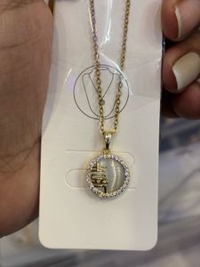 Beautiful pendant wheel chain