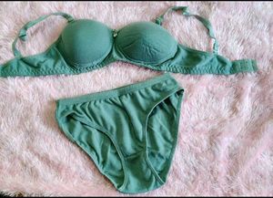 👙3 Bra set (No panty)