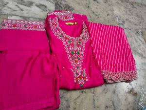 Beautiful Pink Embroidered Kurta Set