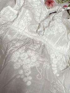 Chic White Embroidered Camisole Top