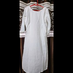 Beautiful WHITE Chikankari KURTI