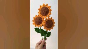 Crochet Sunflower Bouquet