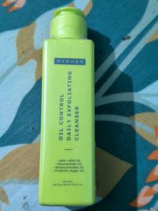 Hyphen Oil Control Daily Exfoliating Cleanser