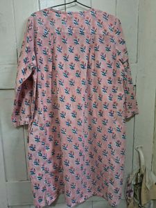 L size Pretty Pink Floral Kurta cotton kurti 🩷
