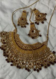 Unused Exquisite Gold Kundan Necklace Set with Ear