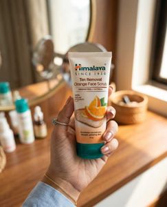 Himalaya Tan Removal Orange Face Scrub
