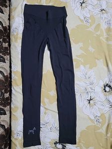 Comfortable Dark Grey Leggings
