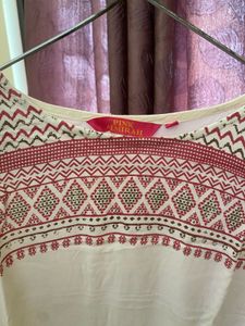 Elegant Printed Cream Kurta